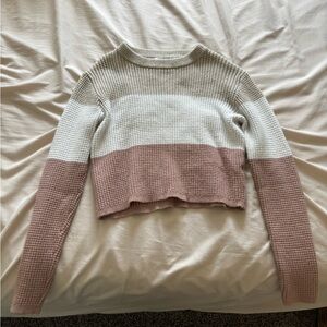 Slightly cropped tight sweater